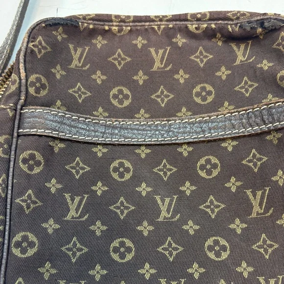Louis Vuitton Brown Monogram Shoulder Bag - Picture 5 of 15